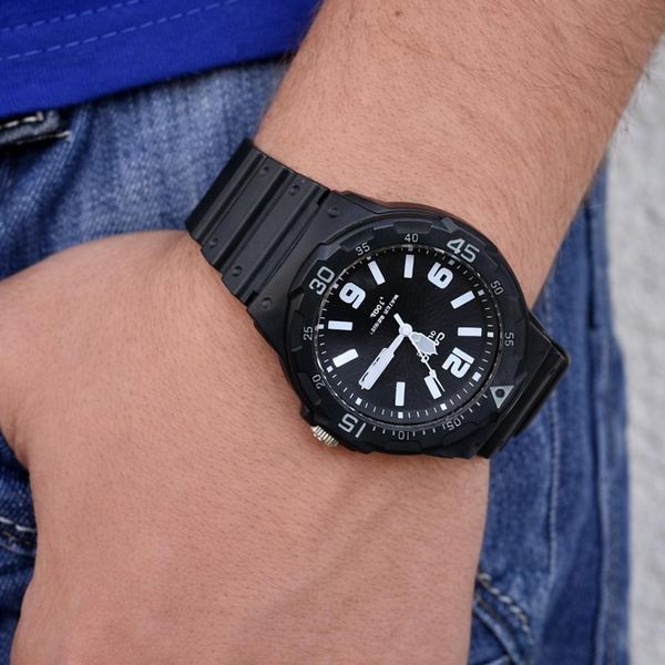 Мужские часы Casio MRW-200H-1B2 1141-0163 фото