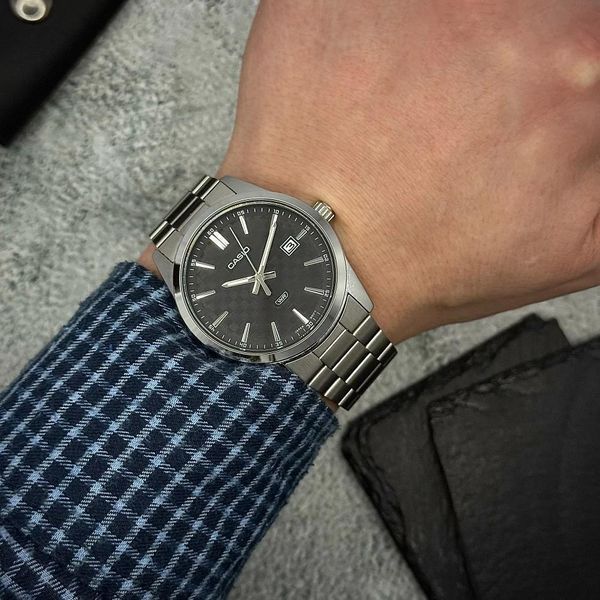 Чоловічий годинник Casio MTP-VD03D-1A 1141-0387 фото