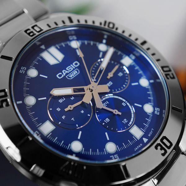Чоловічий годинник Casio MTP-VD300D-2E 1141-0480 фото