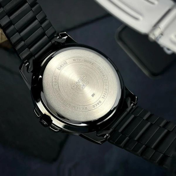 Чоловічий годинник Casio MTP-VD01B-1B 1141-0116 фото