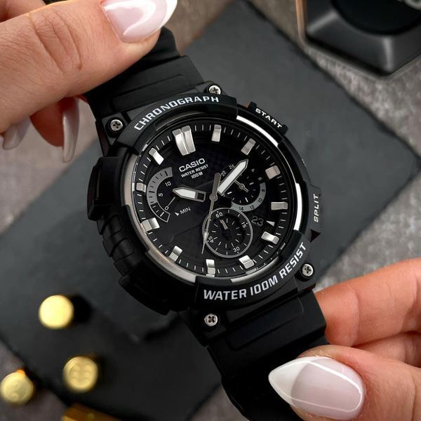 Чоловічий годинник Casio MCW-200H-1A 1141-0161 фото